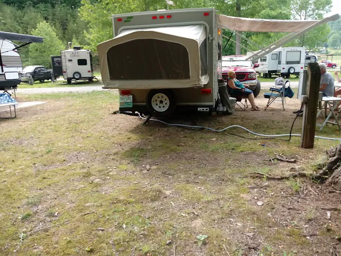 Creekside Cabins & RV Park 10