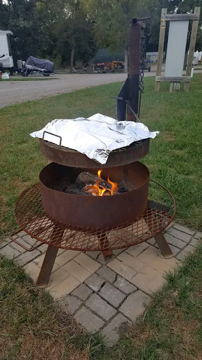 Eagle's Roost RV Park & Cabin 8