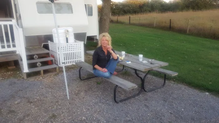 Eagle's Roost RV Park & Cabin 10