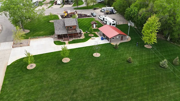 Eagle's Roost RV Park & Cabin 4