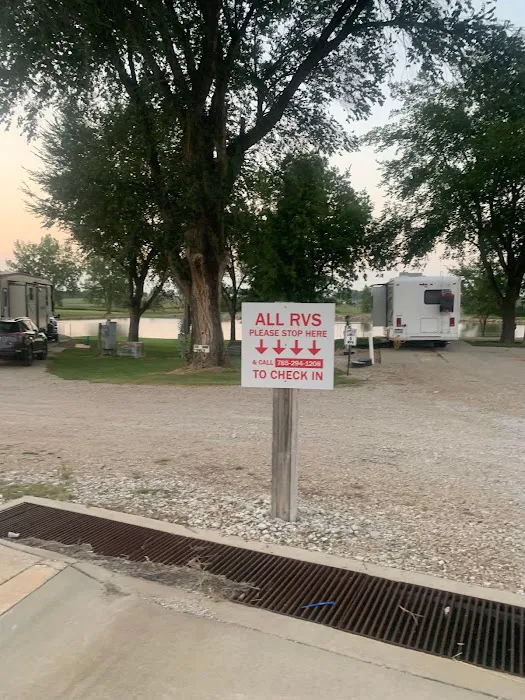 Bailey’s RV Resort and Campground 7