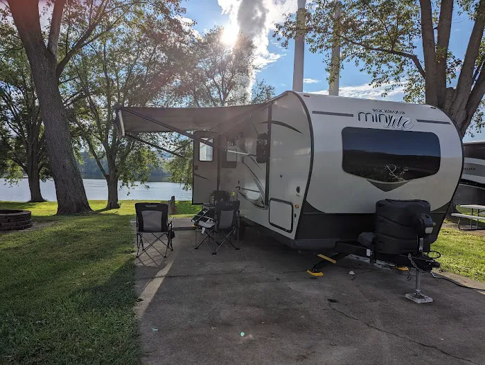 Lock 24 RV Park and Campground 6