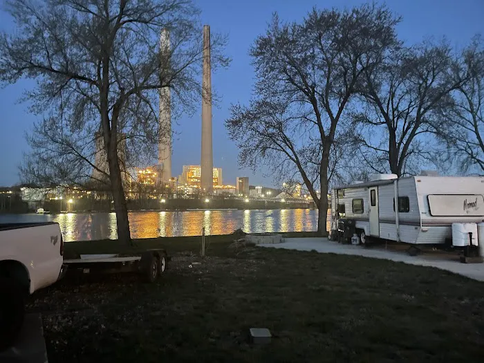 Lock 24 RV Park and Campground 9