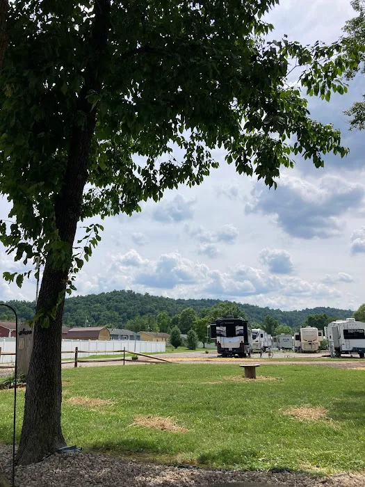 American Way RV Park - Parkersburg 1