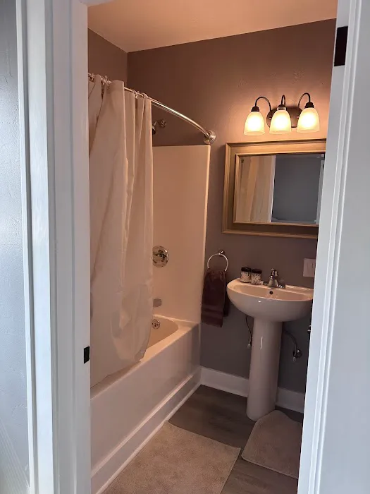 Rock Lane Realty LLC, RV Sites, Fully Furnished Monthly Rentals 3
