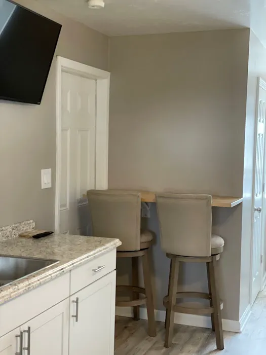 Rock Lane Realty LLC, RV Sites, Fully Furnished Monthly Rentals 5