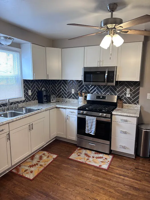 Rock Lane Realty LLC, RV Sites, Fully Furnished Monthly Rentals 8