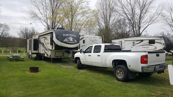 Crawford's Camping Park 4
