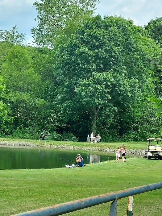 Crawford's Camping Park 9