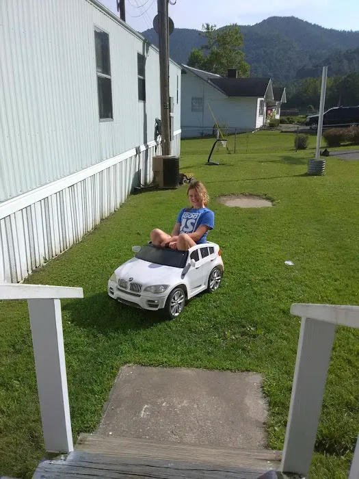 Holiday Acres Trailer Park 4