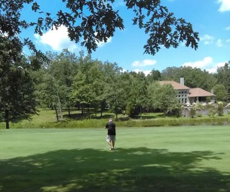 Holiday Out at Lake Tansi