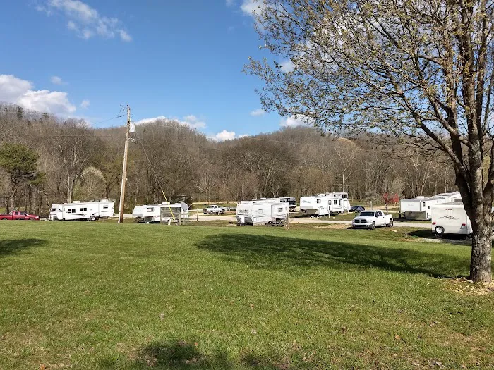 Fall Hollow Campground RV Park And B&B 3