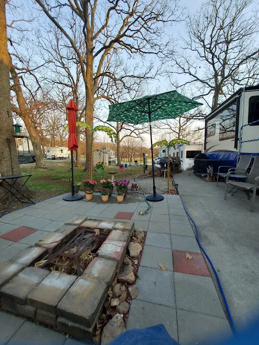 Oasis at Ozark Park - RV & Mobile Home Park 10