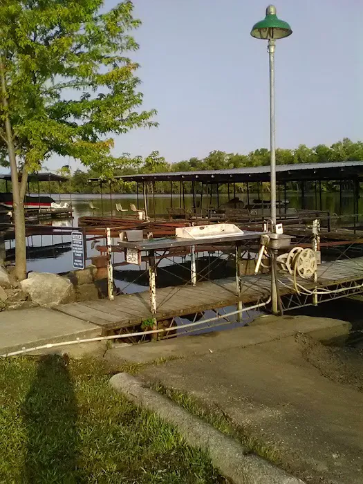 Waterfront RV Park 10