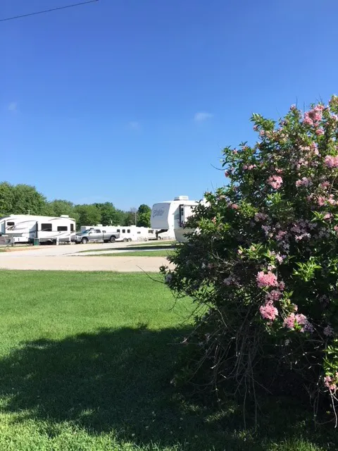 Silver Bell Mobile Home & RV Park 9