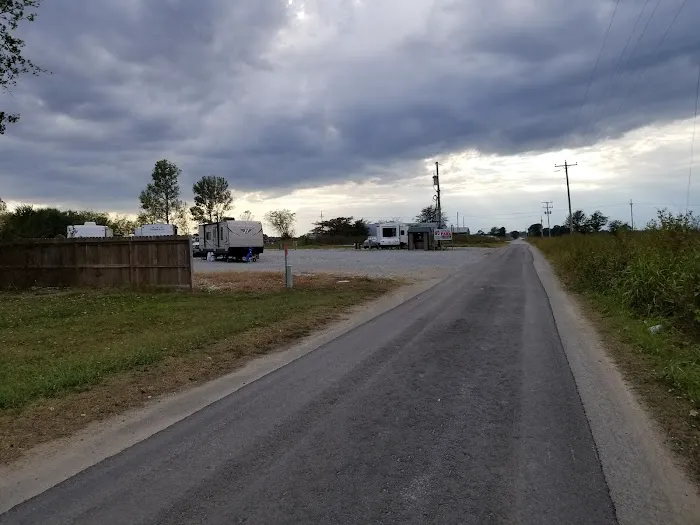 R&M RV Park 6