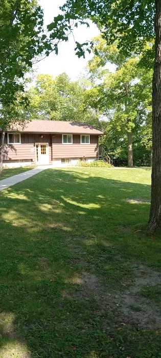 Hidden Lake Modern Group Center 1