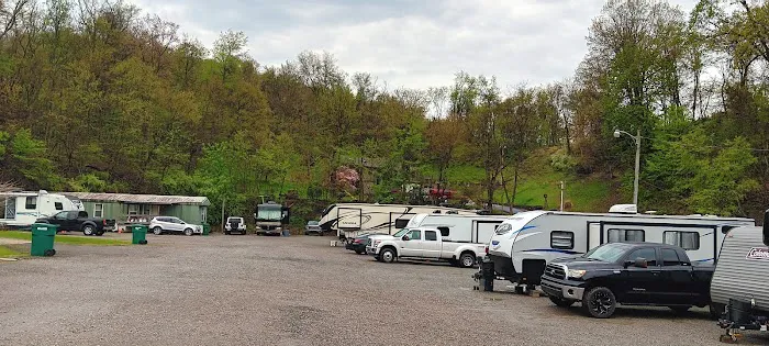 Jasmine Court RV Park 5