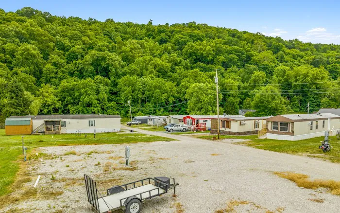 Sistersville MHP and RV 8