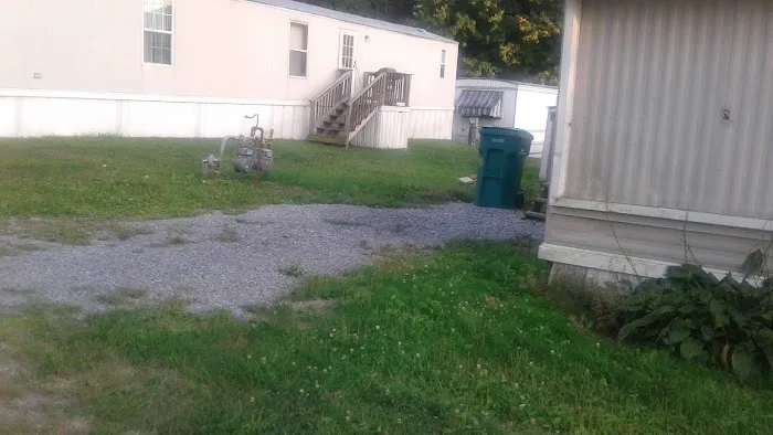Victoria Estates Mobile Home Prk 9