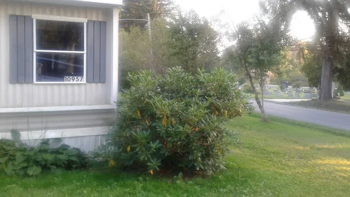 Victoria Estates Mobile Home Prk 3
