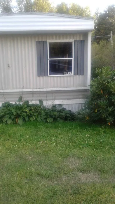 Victoria Estates Mobile Home Prk 7