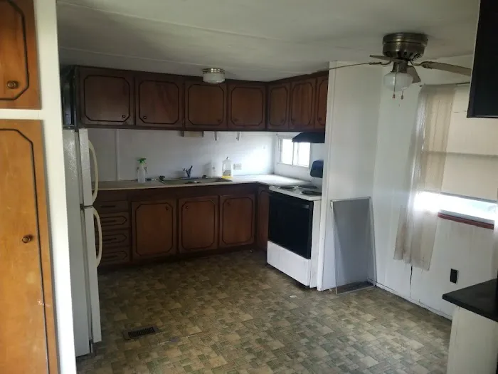 Hemlock Hills Mobile Home Community 6