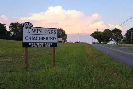Twin Oaks Campground