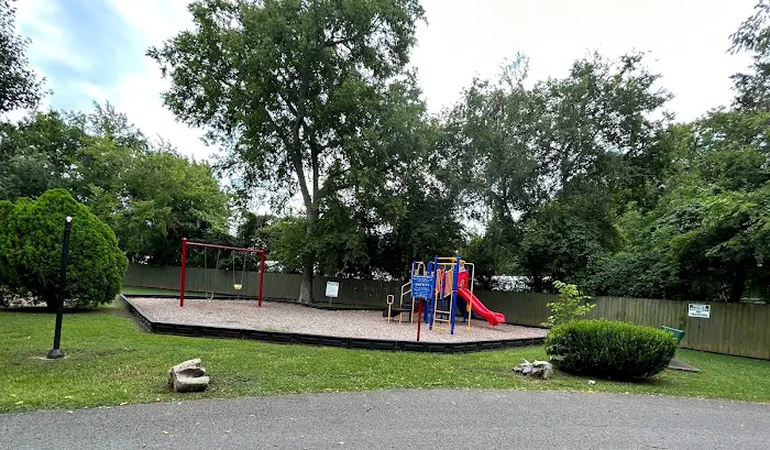 Cedar Park Pointe Mobile Home Park 10
