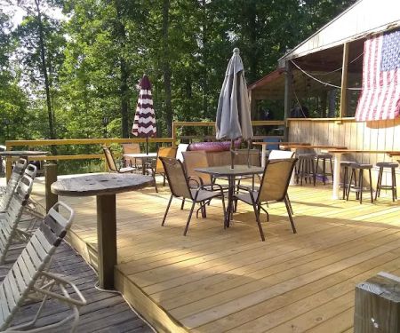 Whispering Oaks Retreat and Campground