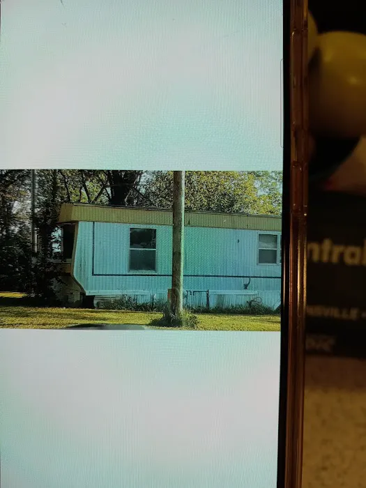 Knob Noster Mobile Home & RV 1