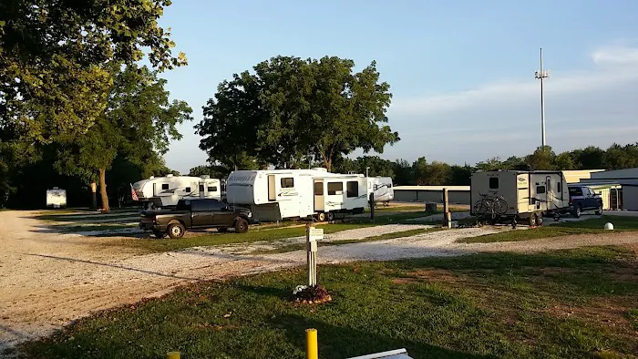 Cook's RV Motor Park 1