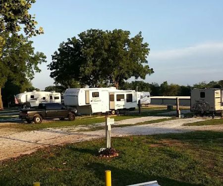 Cook's RV Motor Park