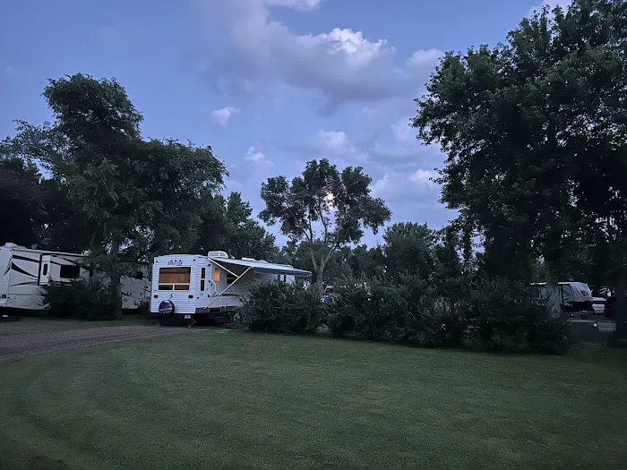 Dakota Sunsets Campground 2