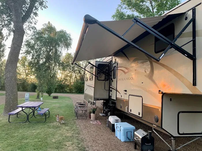 Dakota Sunsets Campground 7