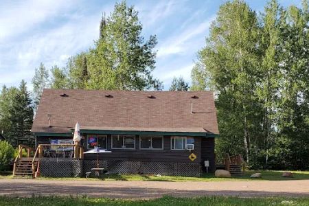 Wildhurst Lodge & Campground