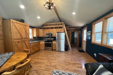 Oak Springs RV Park and Cabin