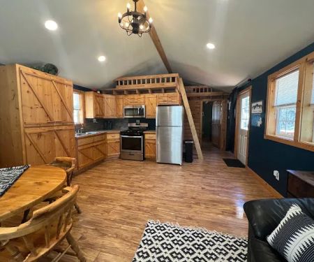 Oak Springs RV Park and Cabin