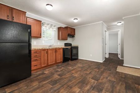 Center Manor