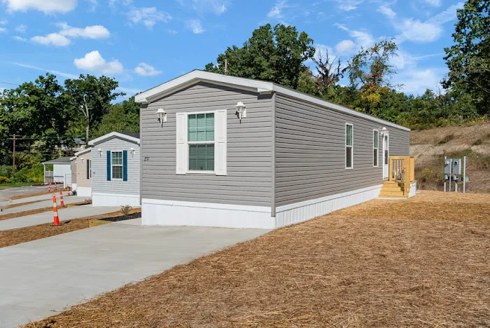 Center Manor 9
