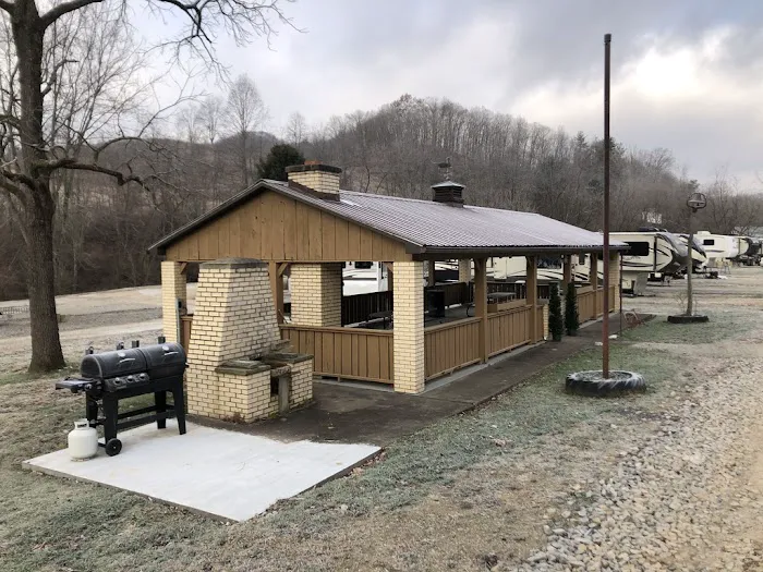 Sunny Glen Farms LLC RV Park 9