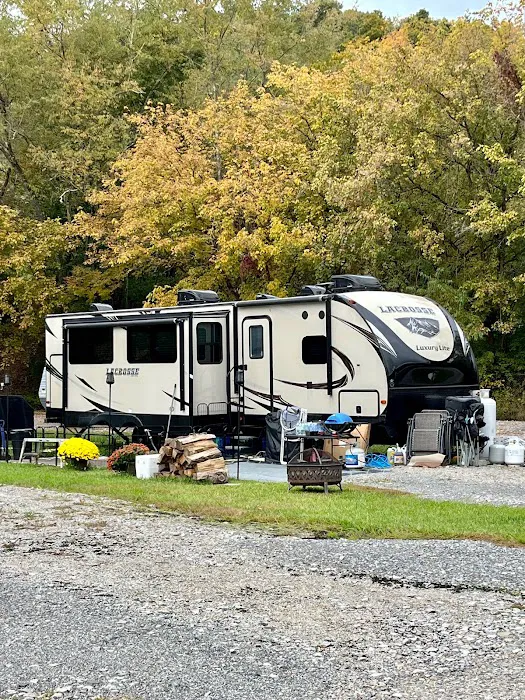 Sunny Glen Farms LLC RV Park 5