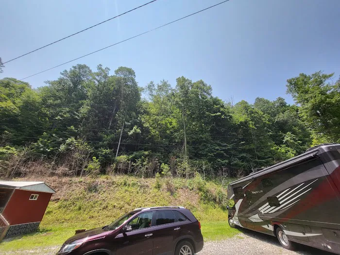 Hippie Trails Campground 6