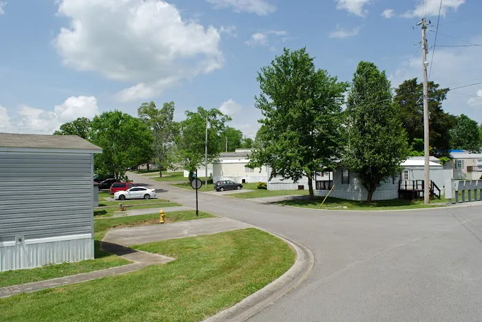 Bloomfield Hills Manufactured Home Community 9