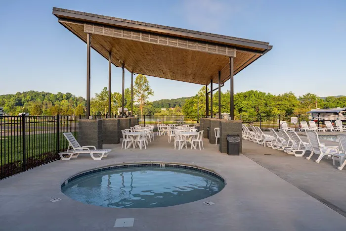 Rockwood Marina & RV Resort 1
