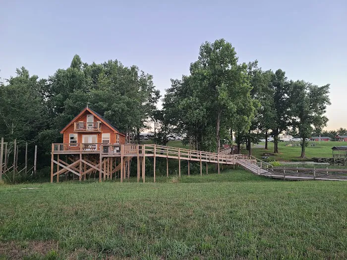 Grand View Cabins and RV Park 3