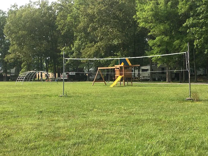 Whispering Oaks Campground Picture 6