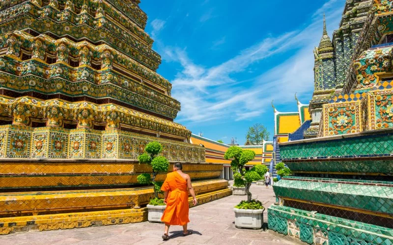 How to Travel in Luxury and Style to Asia: Expert Tips for an Elegant Journey