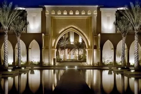Refined Travel Experiences in the Middle East: Luxury Meets Authenticity