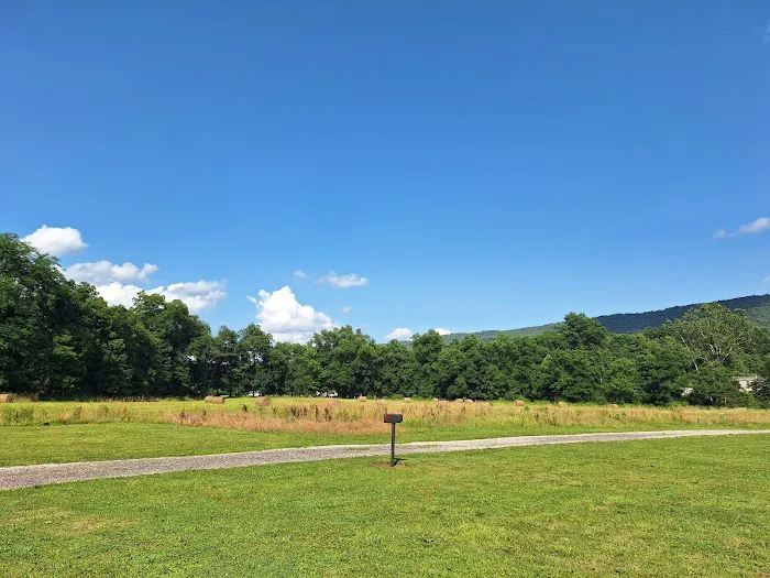 Robinson's Family Campground Picture 6